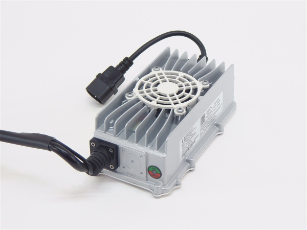 Зарядное устройство 12V/15A для CDDB-E (12V/15A CHARGER(built-out) 35206000001)